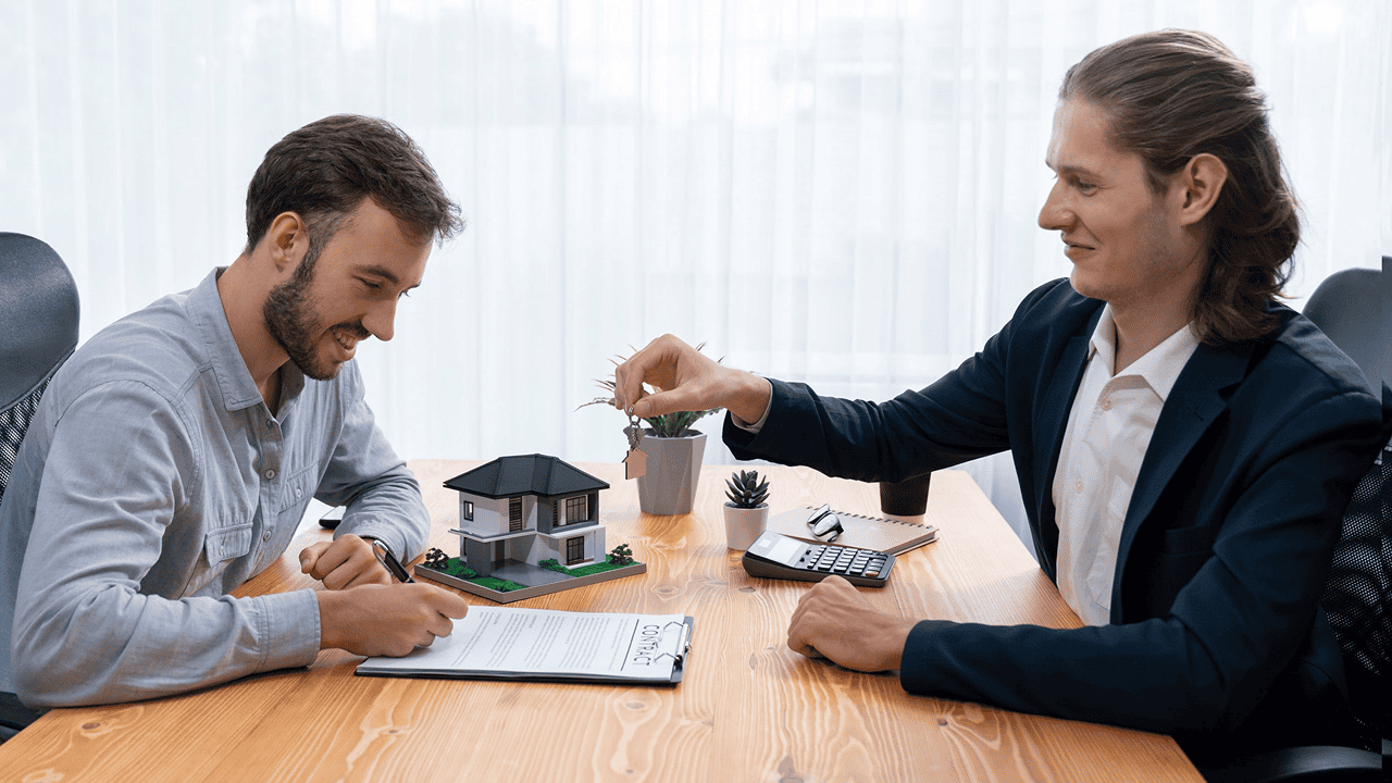 Tenant & Lease Management Master Guide for Landlords: Screening, Leases, Retention, and Legal Compliance