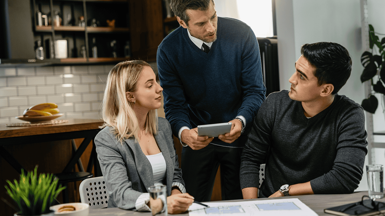 Finance & Legal Master Guide for Landlords: Rent Collection, Accounting, Taxes, and Compliance